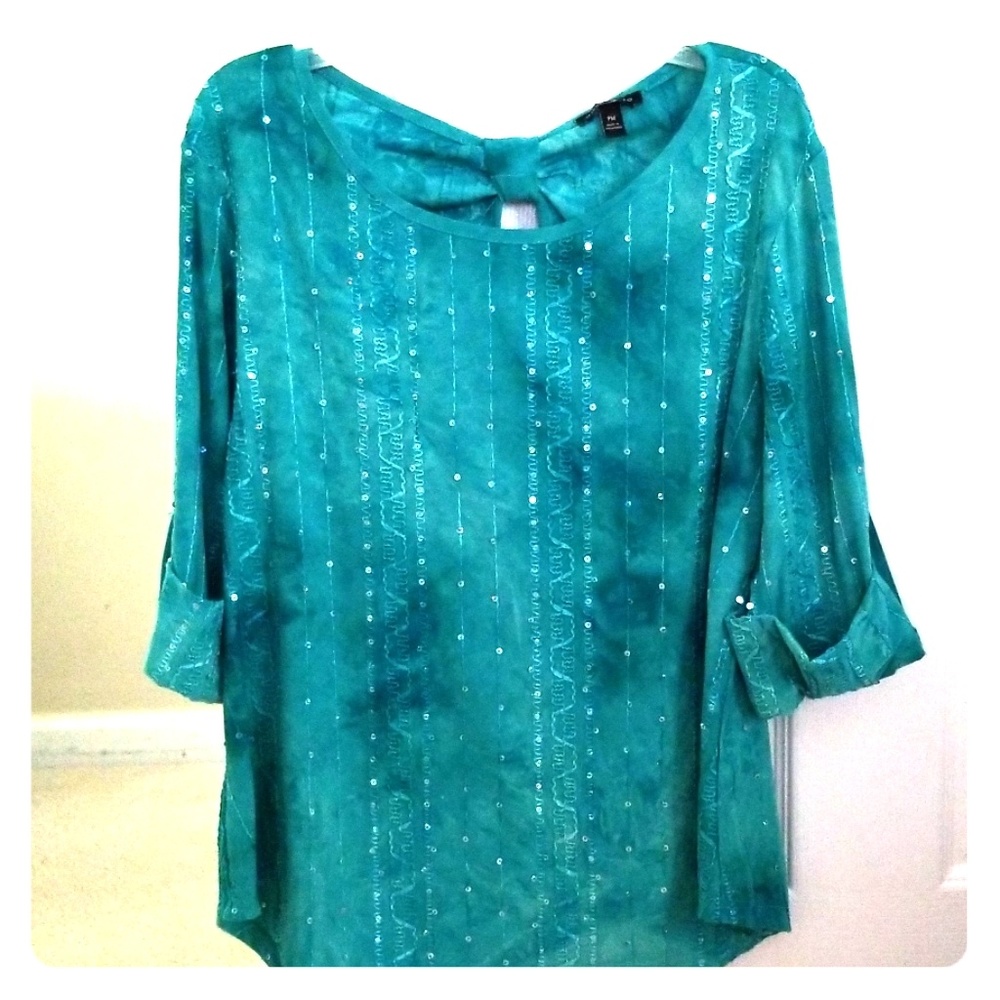 3/4 sleeve shirt with sequins